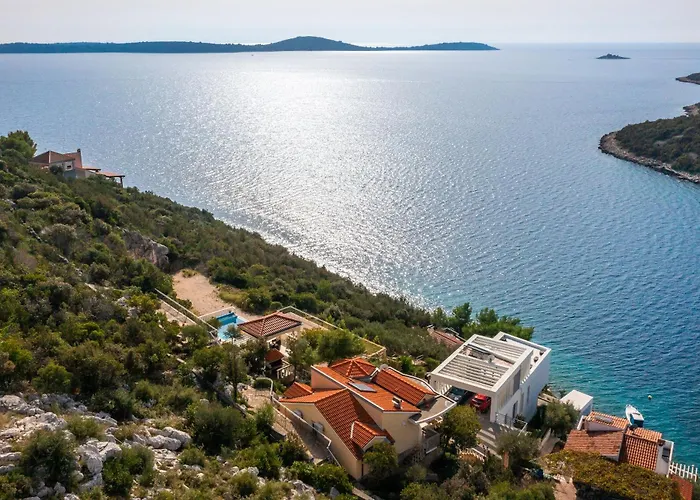 Vese Villa